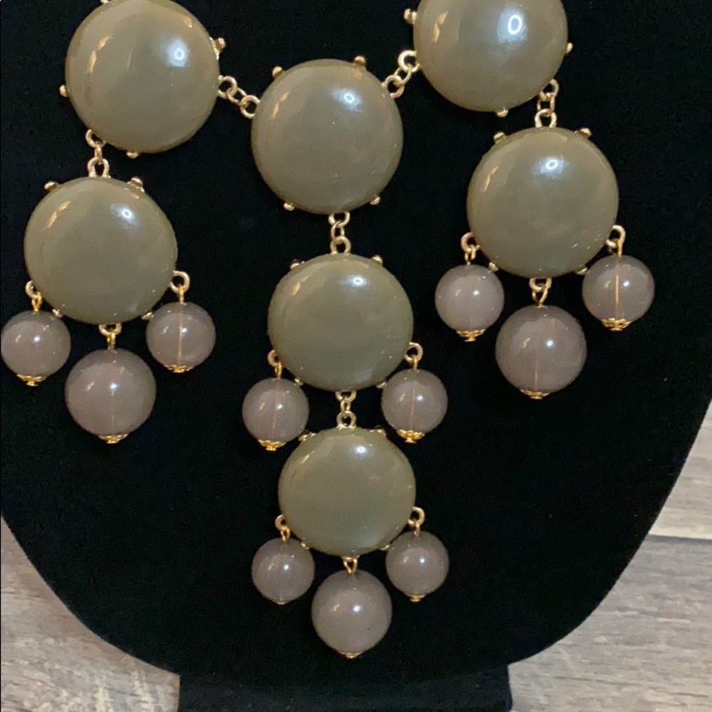 SOLD!! Grey glam statement necklace - Picture 2 of 2